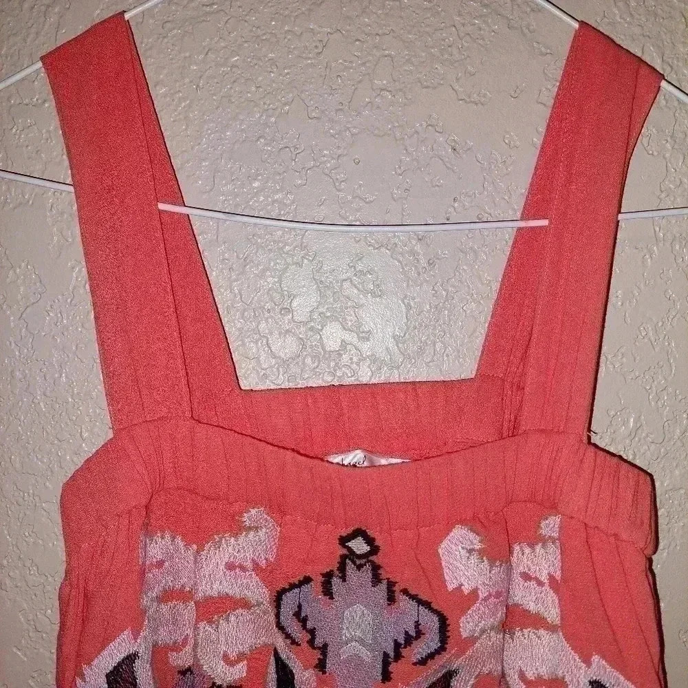 HAZEL Coral maxi dress with embroidered design. Size Medium - Picture 5 of 8